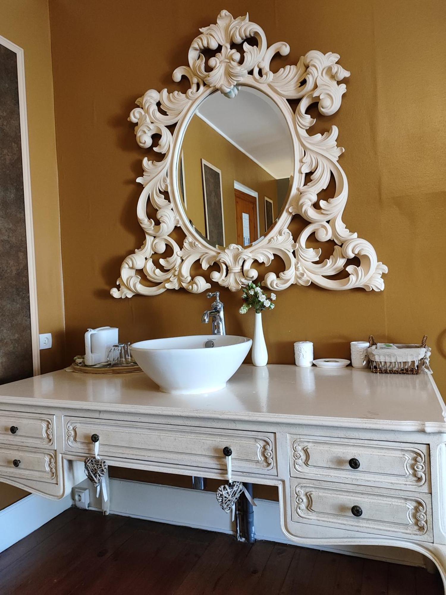 L'Entree Chambres D'Hotes Bar & Restaurant Castillonnès Екстериор снимка