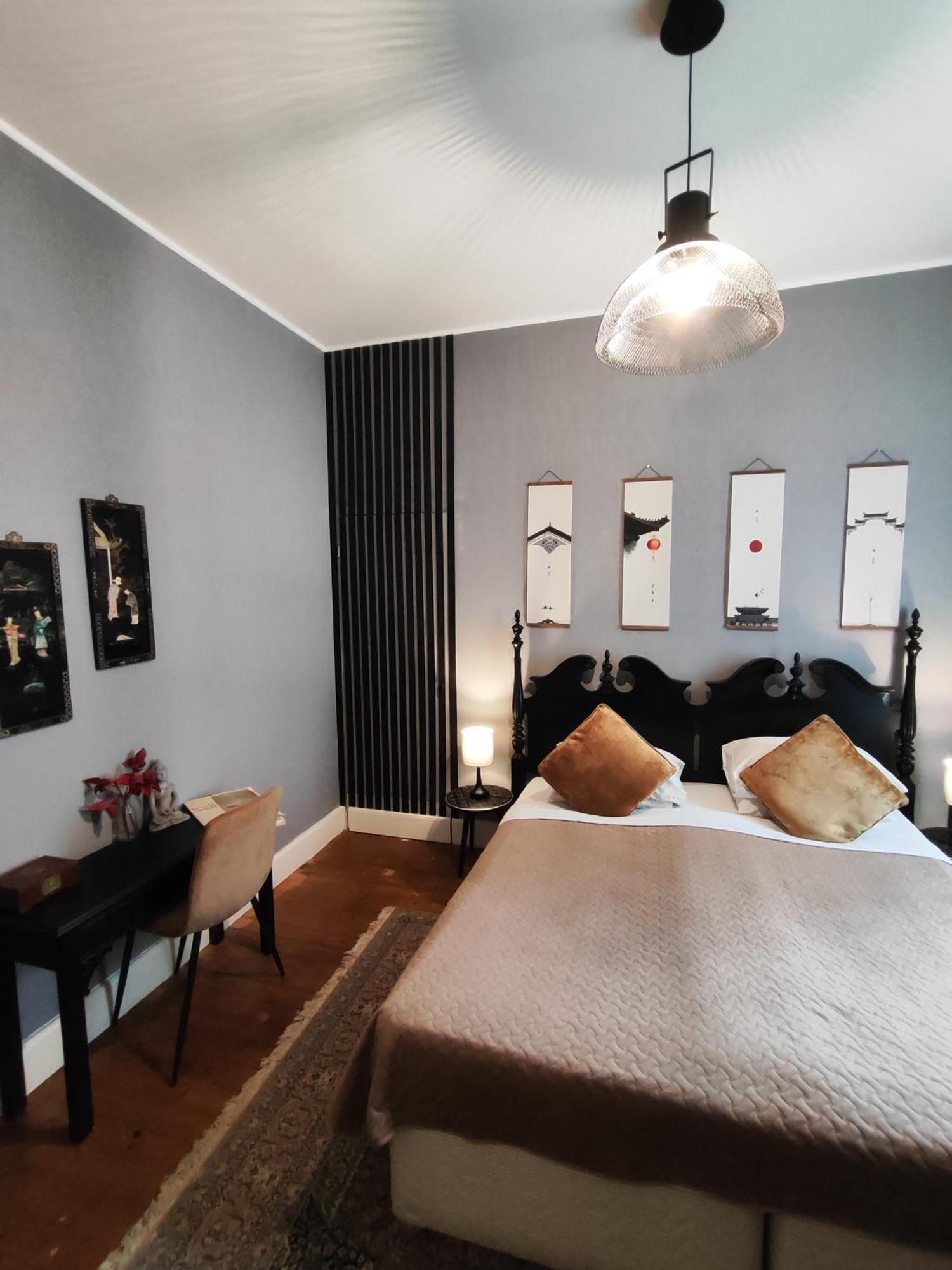 L'Entree Chambres D'Hotes Bar & Restaurant Castillonnès Екстериор снимка