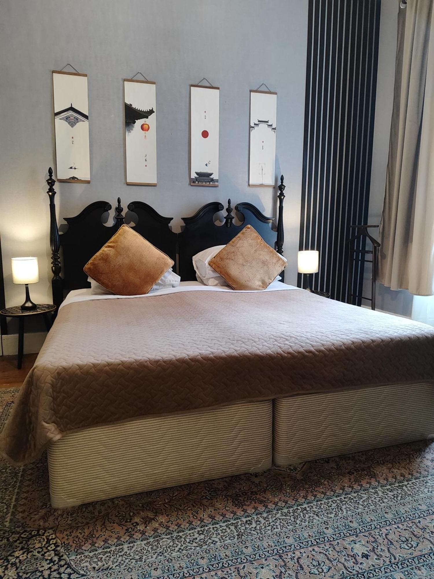 L'Entree Chambres D'Hotes Bar & Restaurant Castillonnès Екстериор снимка
